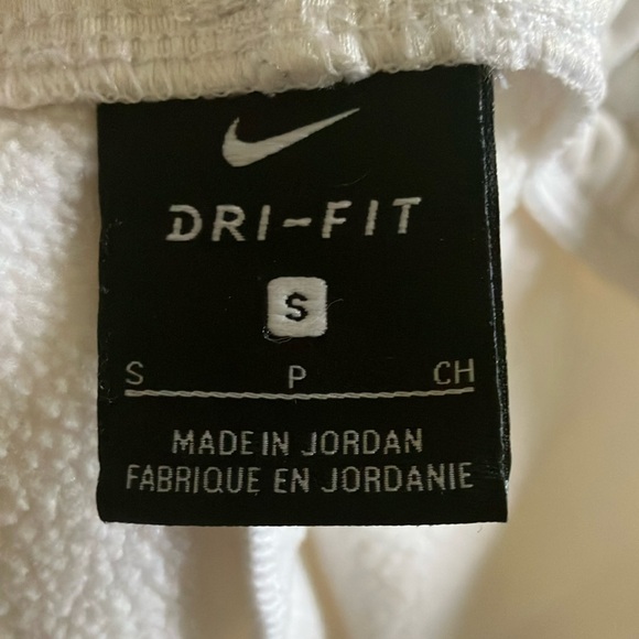 Nike White Sweatpants with Tapered Ankles - Picture 4 of 8